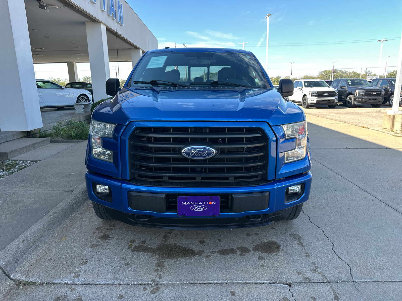Used 2015 Ford F150 XLT w/ Equipment Group 302A Luxury AWD/4WD image 14