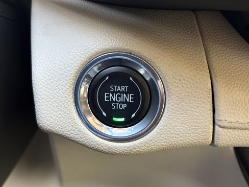 Used 2021 Buick Envision Essence FWD image 27