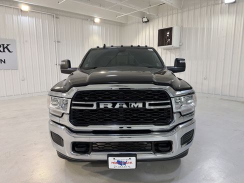 Used 2024 RAM 2500 Tradesman w/ Chrome Appearance Group image 30