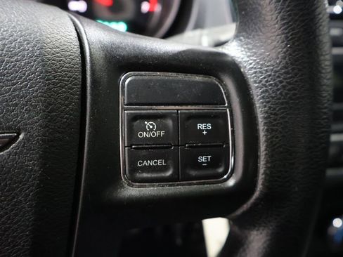 Used 2014 Chrysler 200 LX image 30