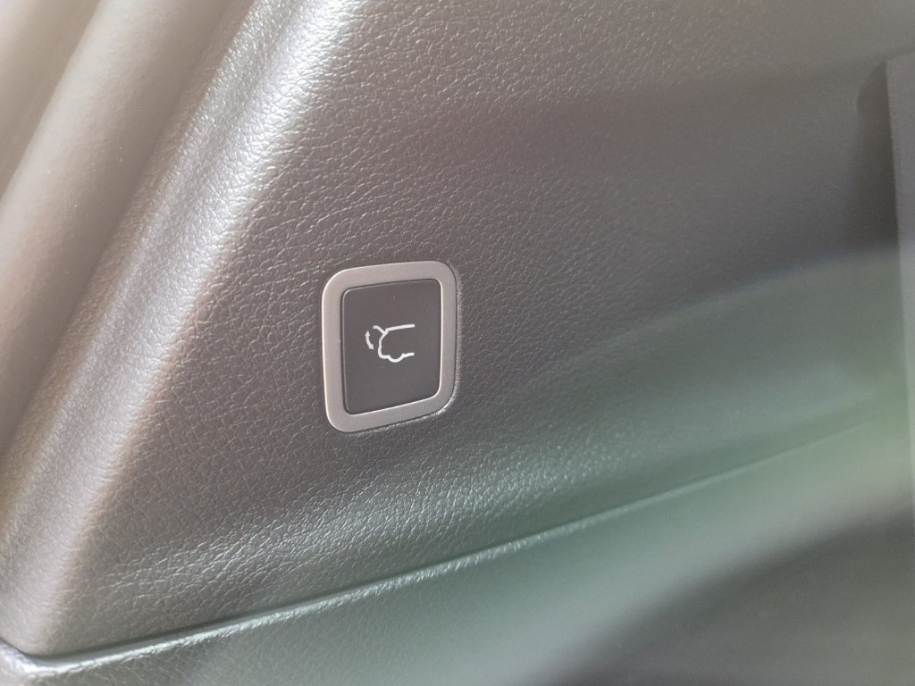 New 2026 Chrysler Pacifica Select w/ S Appearance Package FWD image 36