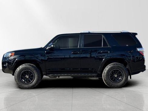 Used 2014 Toyota 4Runner SR5 image 6