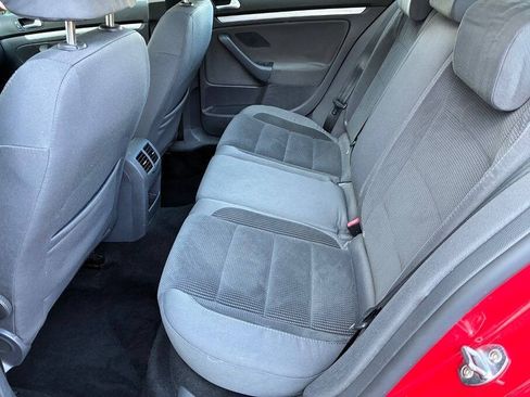 Used 2009 Volkswagen Jetta S FWD image 23