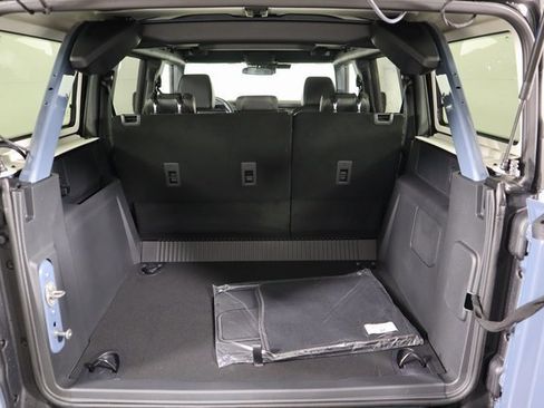 New 2025 Ford Bronco Badlands image 14