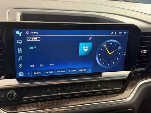 Used 2022 Chevrolet Silverado 1500 RST AWD/4WD image 25