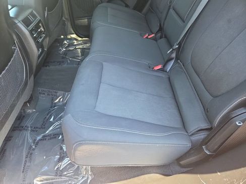 Used 2024 Jeep Grand Cherokee Laredo RWD image 27