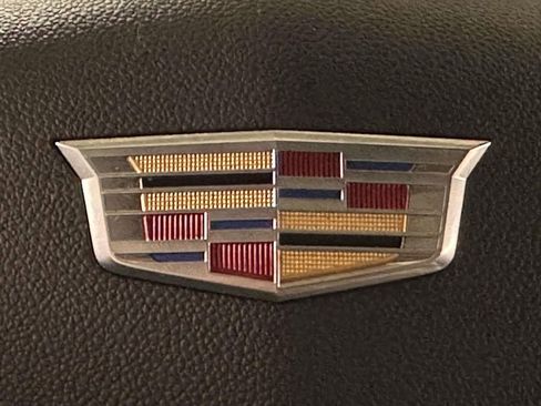 Used 2023 Cadillac XT4 Premium Luxury image 24