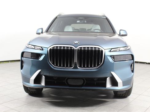 New 2026 BMW X7 xDrive40i w/ Premium Package image 6