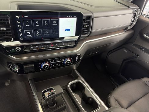 Certified 2024 GMC Sierra 1500 SLT w/ SLT Premium Plus Package AWD/4WD image 4