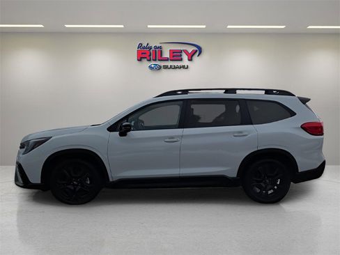 Used 2023 Subaru Ascent Onyx Edition Limited image 2