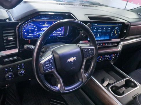 Used 2024 Chevrolet Silverado 2500 High Country w/ High Country Premium Package AWD/4WD image 16
