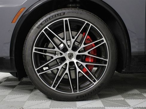 New 2025 Porsche Macan Turbo Electric image 17