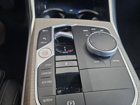 Used 2025 BMW 330i Sedan image 15