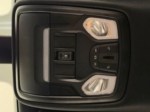 Used 2022 RAM 1500 Big Horn AWD/4WD image 25