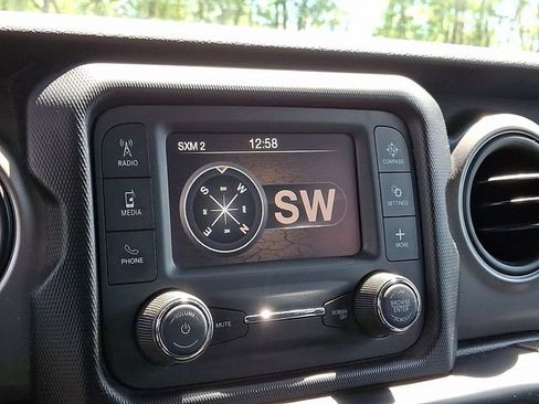 Used 2021 Jeep Wrangler Sport AWD/4WD image 16