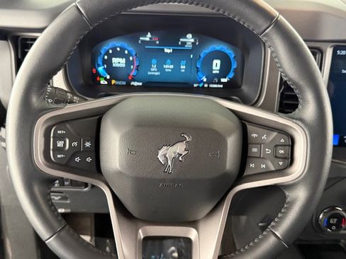 Used 2025 Ford Bronco Big Bend image 17