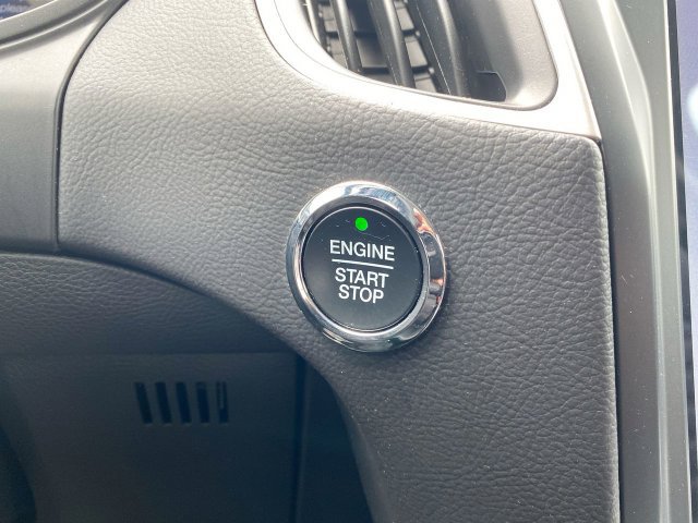 Used 2024 Ford Edge SEL AWD/4WD image 17