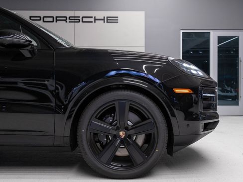 Certified 2026 Porsche Cayenne S AWD/4WD image 11