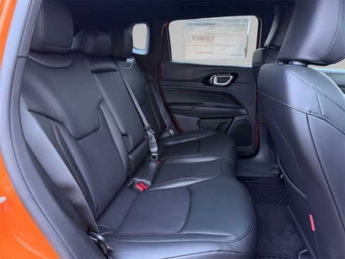 New 2026 Jeep Compass Trailhawk w/ Trailer Tow Group image 17