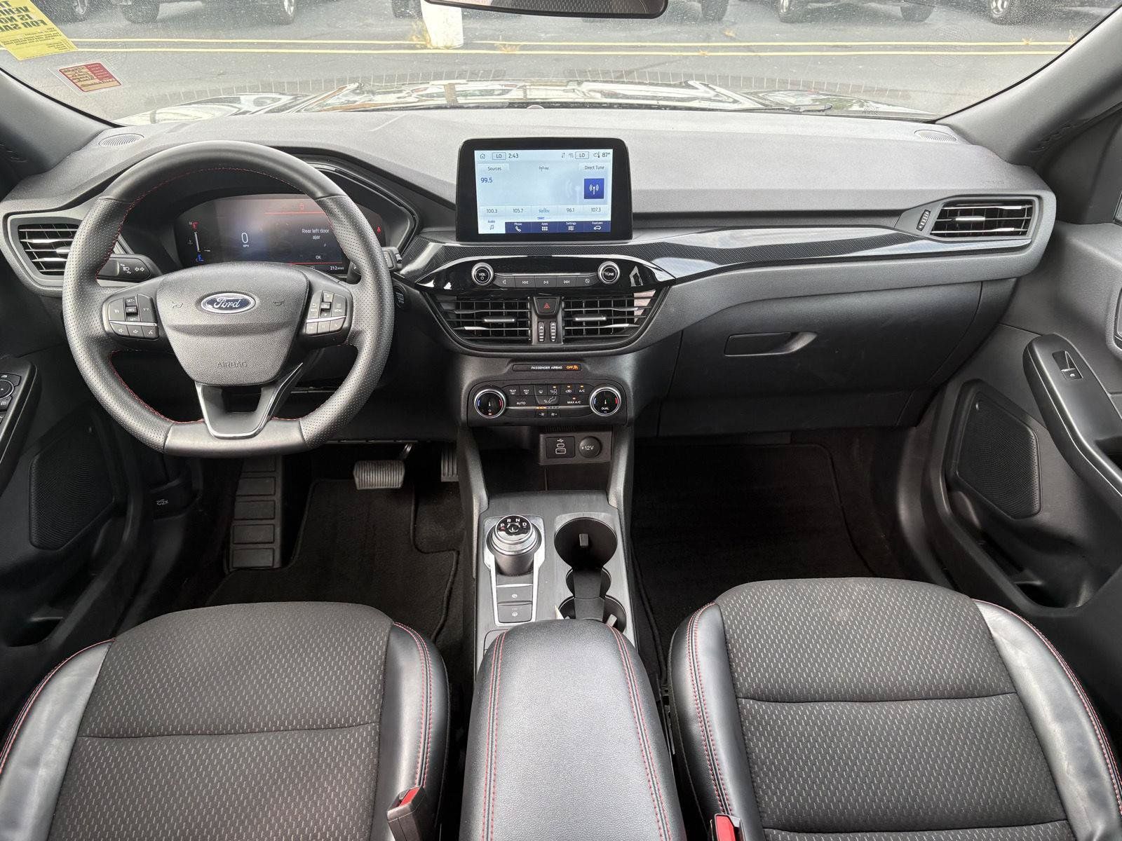 Used 2025 Ford Escape ST-Line FWD image 10