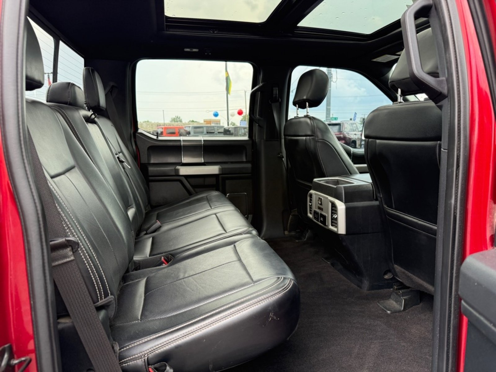 Used 2019 Ford F150 Lariat w/ Equipment Group 502A Luxury AWD/4WD image 28