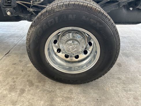 Used 2025 RAM 3500 Tradesman w/ Chrome Appearance Group image 18