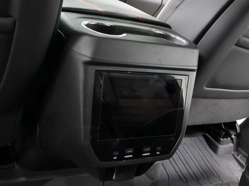 Used 2025 GMC Yukon AT4 Ultimate w/ LPO, Floor Liner Package AWD/4WD image 26
