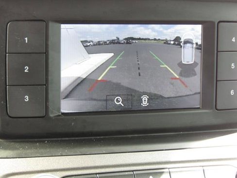 Used 2021 Ford Transit Connect XL image 24