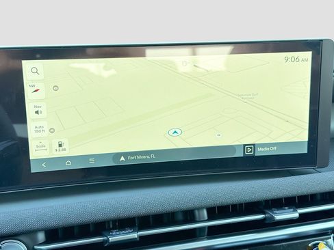 New 2026 Hyundai Tucson Limited image 32