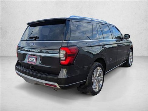 Used 2023 Ford Expedition Platinum AWD/4WD image 5