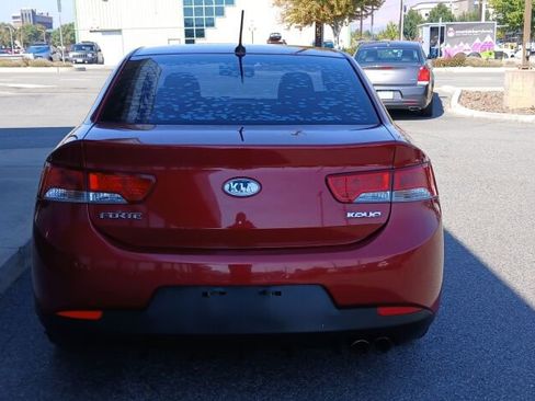 Used 2010 Kia Forte Koup EX image 6