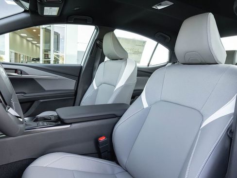 New 2026 Toyota Camry SE FWD image 8