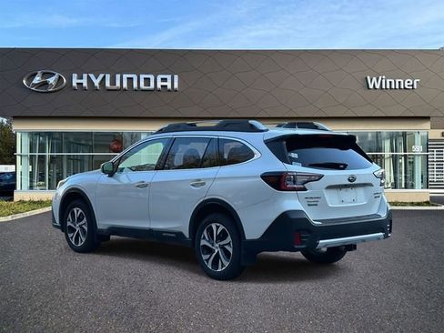 Used 2022 Subaru Outback Touring image 2