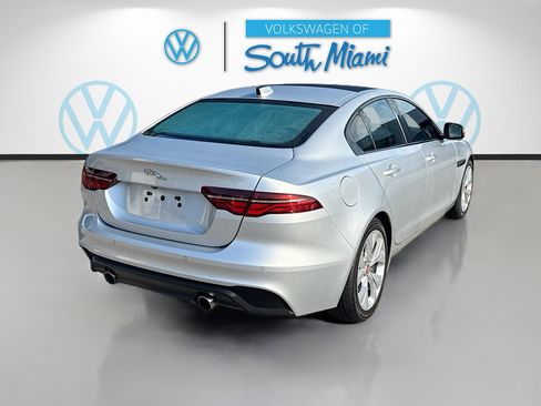 Used 2020 Jaguar XE S image 7