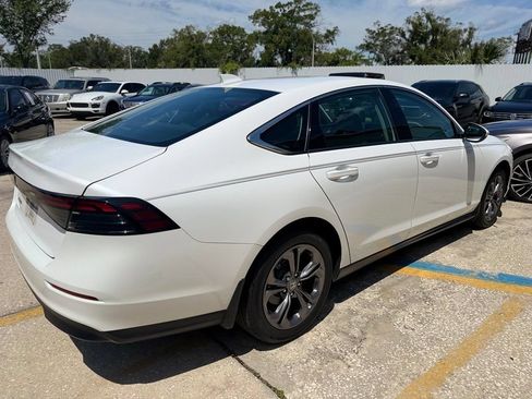Used 2023 Honda Accord EX image 4