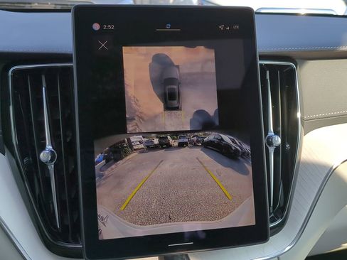 New 2026 Volvo XC60 B5 Ultra w/ Climate Package image 19