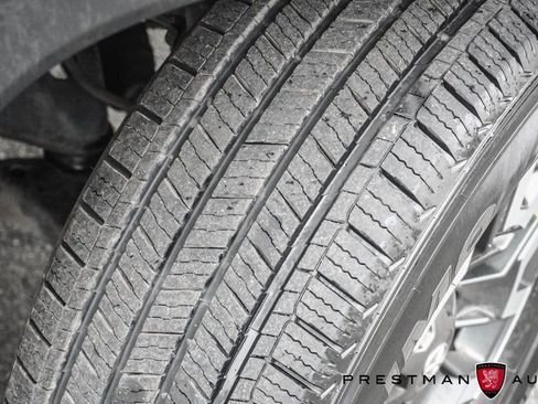 Used 2020 Toyota Tacoma TRD Off-Road w/ Technology Package image 12