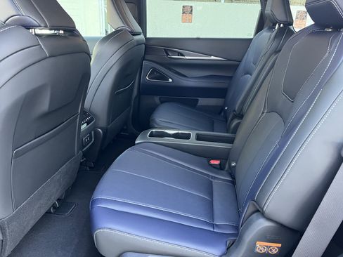 Certified 2026 INFINITI QX60 Sport w/ Dark Cargo Package AWD/4WD image 17