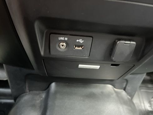 Used 2015 Ford F150 XL w/ XL Power Equipment Group AWD/4WD image 21