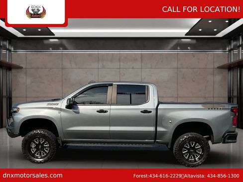 Used 2021 Chevrolet Silverado 1500 LT Trail Boss w/ Convenience Package II image 2