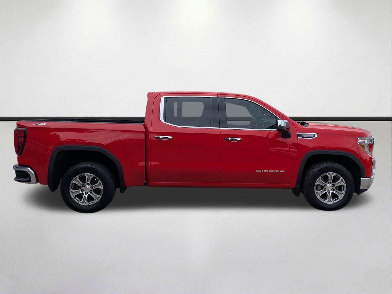 Used 2020 GMC Sierra 1500 SLT w/ X31 Off-Road Package AWD/4WD image 3