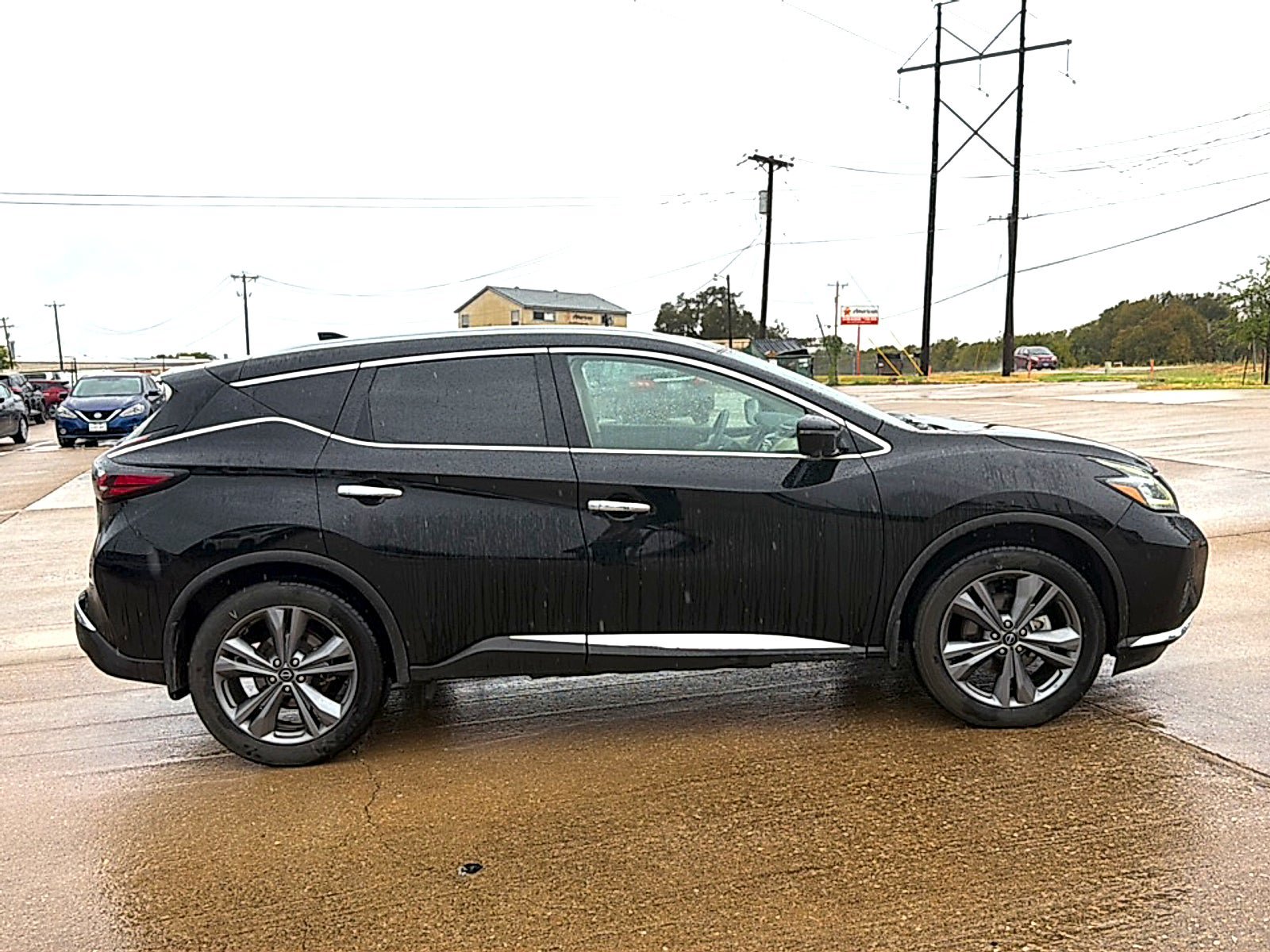 Used 2024 Nissan Murano Platinum w/ Cargo Package FWD image 3