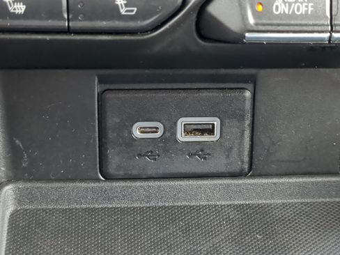 Used 2021 Chevrolet Tahoe Z71 AWD/4WD image 19