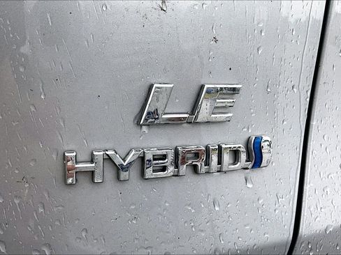 Used 2024 Toyota RAV4 LE AWD/4WD image 24