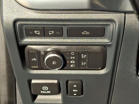 Certified 2022 Ford F150 Lariat w/ Equipment Group 502A High image 28