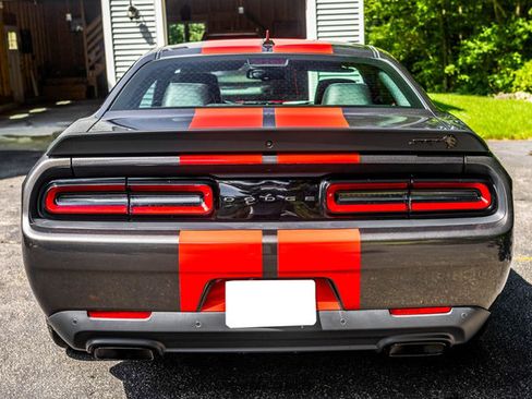 Used 2020 Dodge Challenger SRT Hellcat image 7
