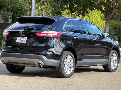 Used 2022 Ford Edge Titanium AWD/4WD image 4