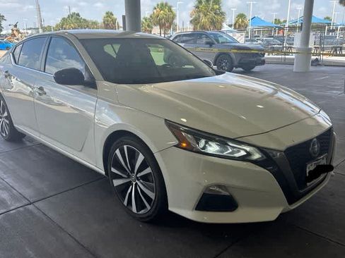 Used 2019 Nissan Altima 2.5 SR FWD image 5