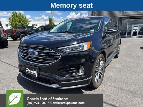 Used 2019 Ford Edge Titanium w/ Equipment Group 301A AWD/4WD image 4