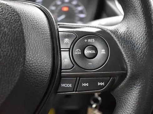 Used 2024 Toyota Corolla LE FWD image 22